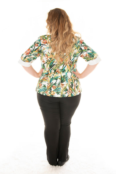 back view of a model in our albertine summer jacket