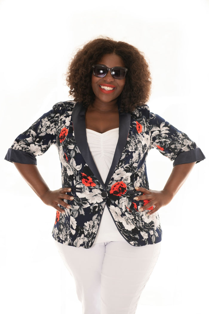 curvy gal in our bella rosa summer jacket