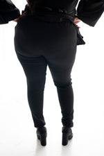 Lady wearing our italian stretch jeggings 